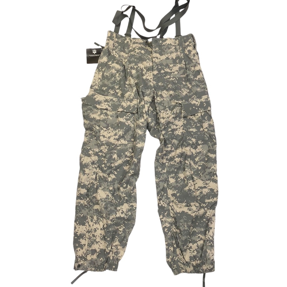 GEN III L5 Bottom Soft Shell Cold Weather DIgi Camo Pants Size Medium NWT
